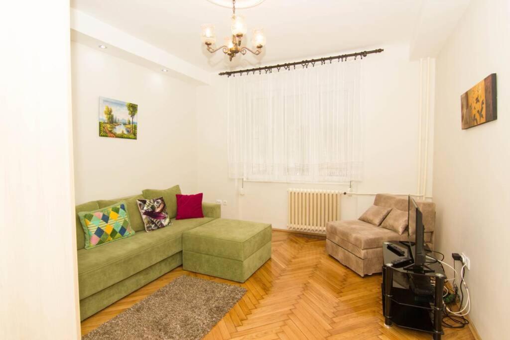 See U In Belgrade Exterior photo